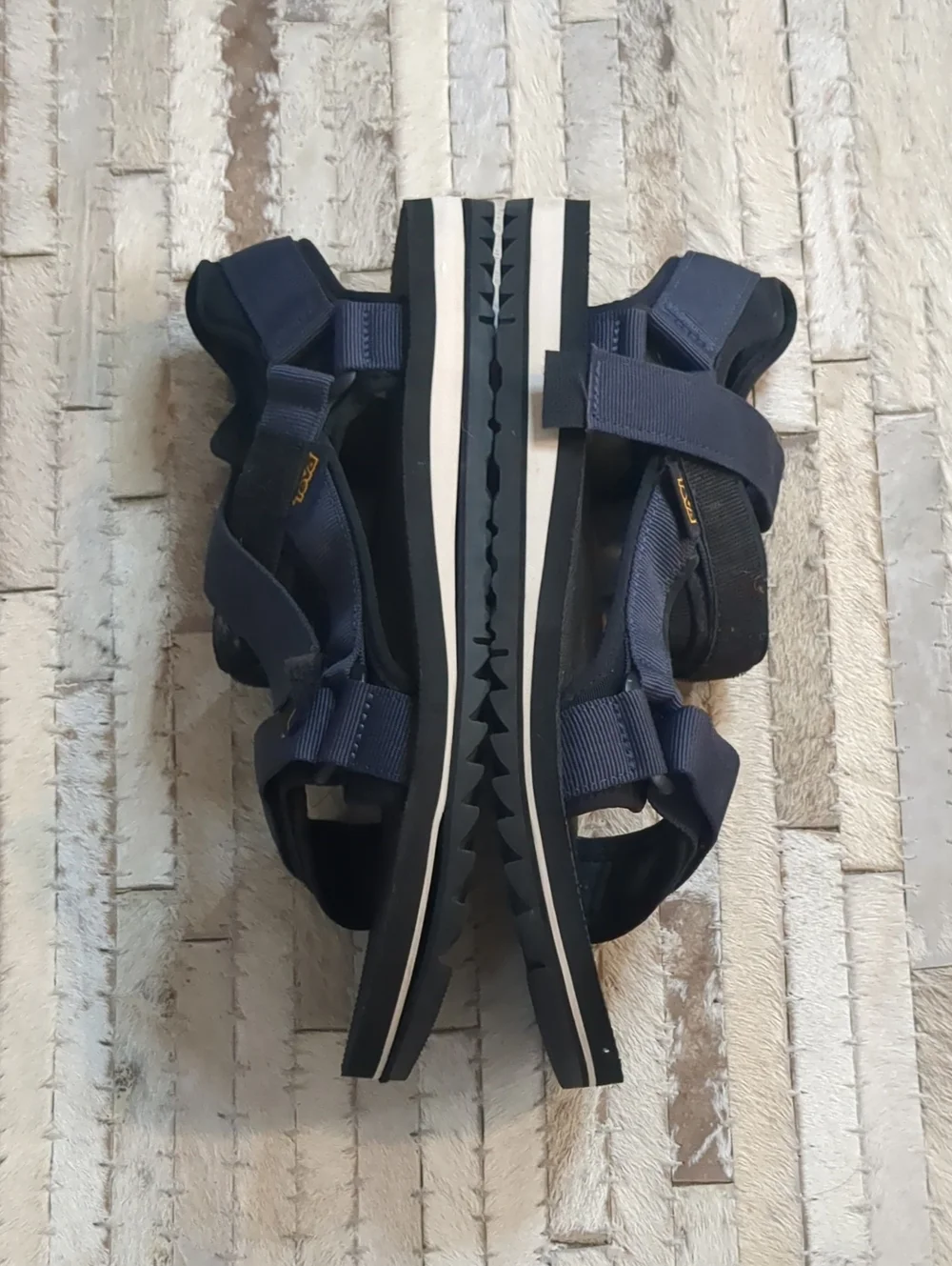 Teva Men's 11 Universal Trail Dark Blue Cushioned Megagrip Sandals